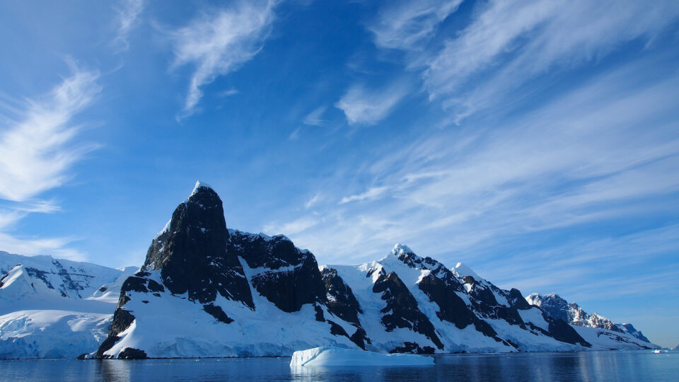 Extreme heat in Antarctica