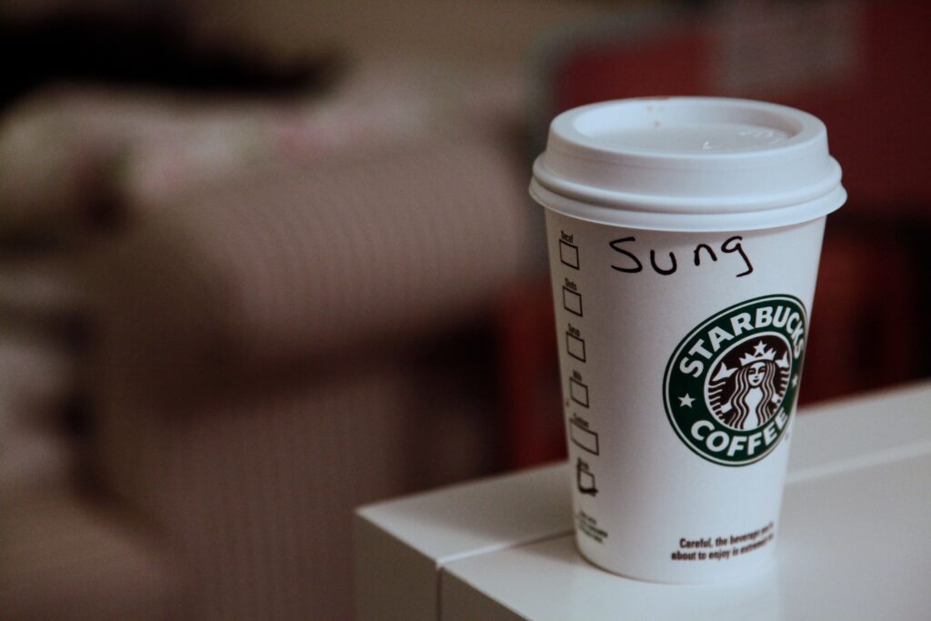Starbucks plans to phase out disposables