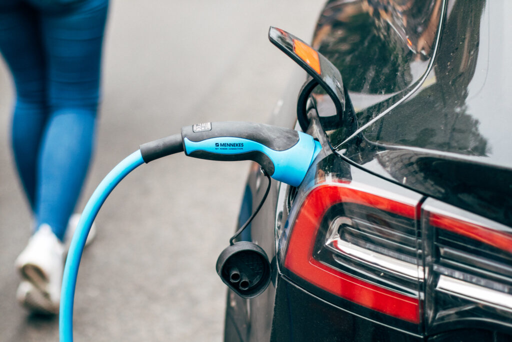 How to minimize the impact of EVs on the electricity grid